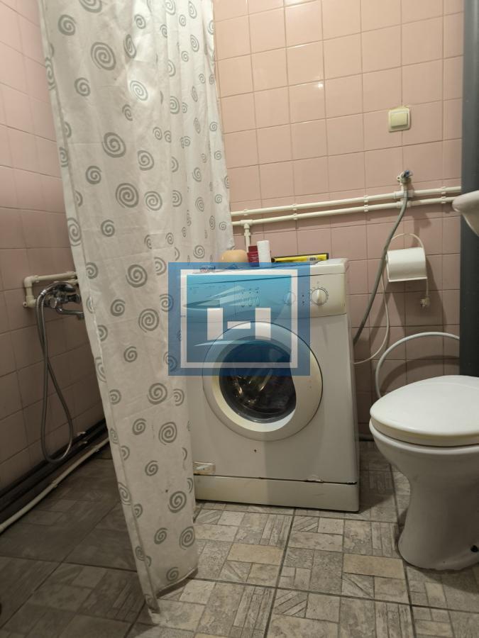 Vikendica sa velikim dvorištem i pomoćnim objektima u srcu Ravne Reke 19