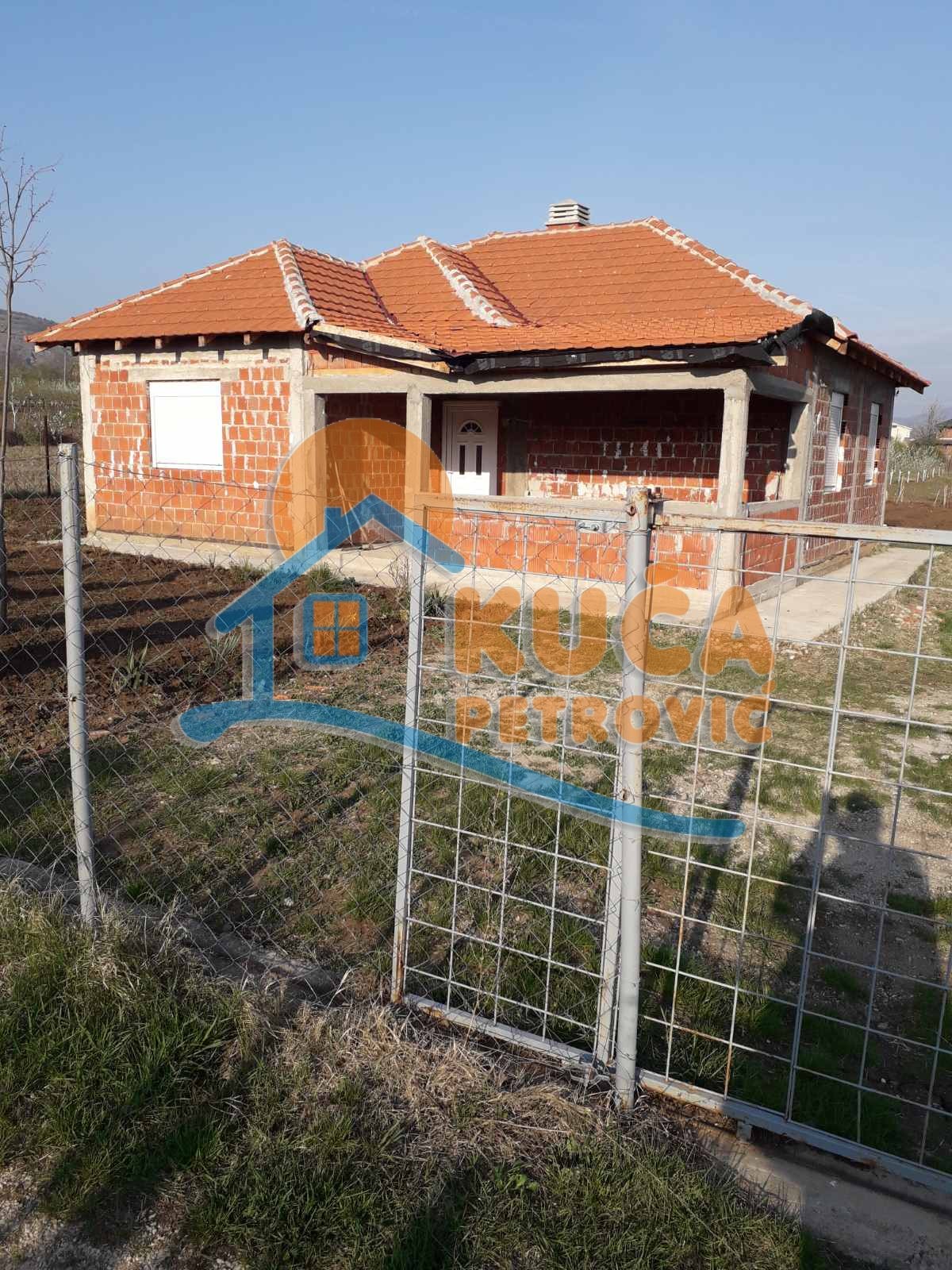 Trosobna kuća, 100 m2, Donji Matejevac, Matejevački put ID: p-013219 1