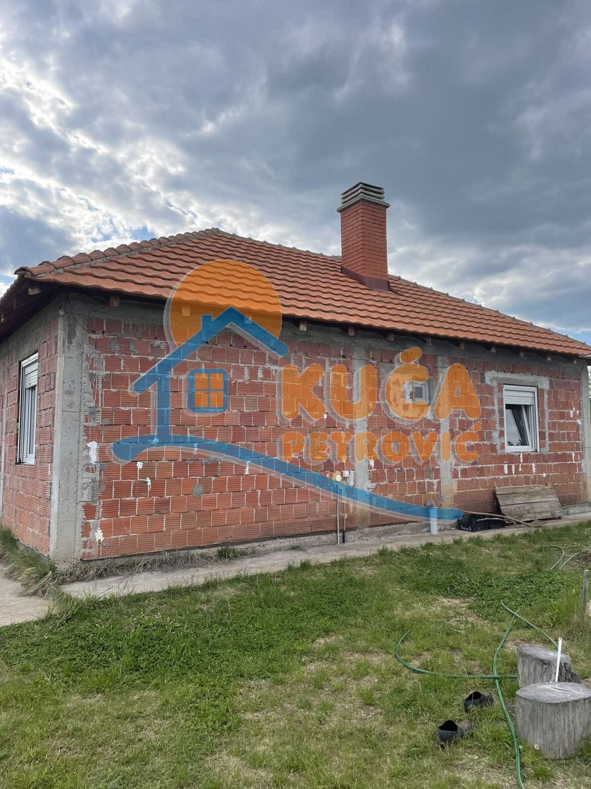 Trosobna kuća, 100 m2, Donji Matejevac, Matejevački put ID: p-013219 5