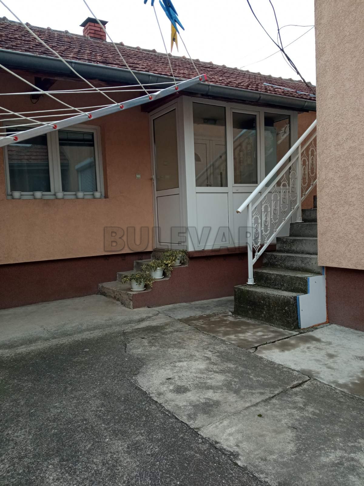 četvorosobna kuća, 130 m2, Bresnica, Užičke republike ID: p-013245 2