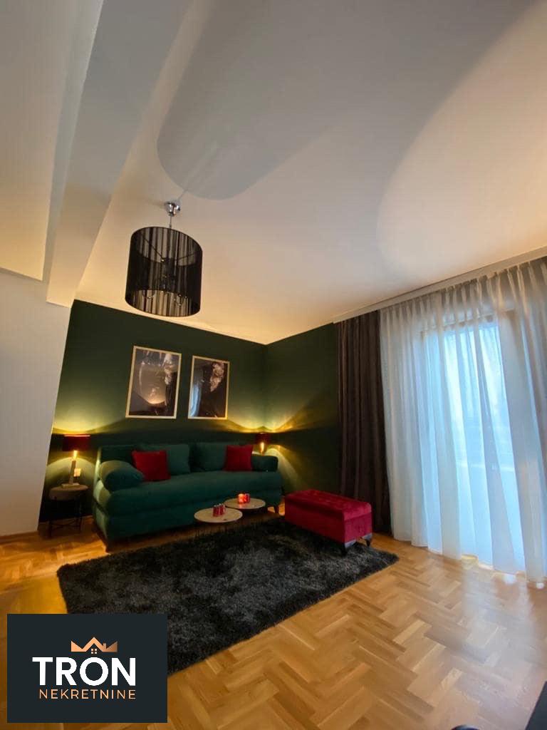 Komforna lux garsonjera  38m2 1