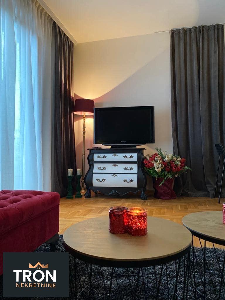 Komforna lux garsonjera  38m2 4