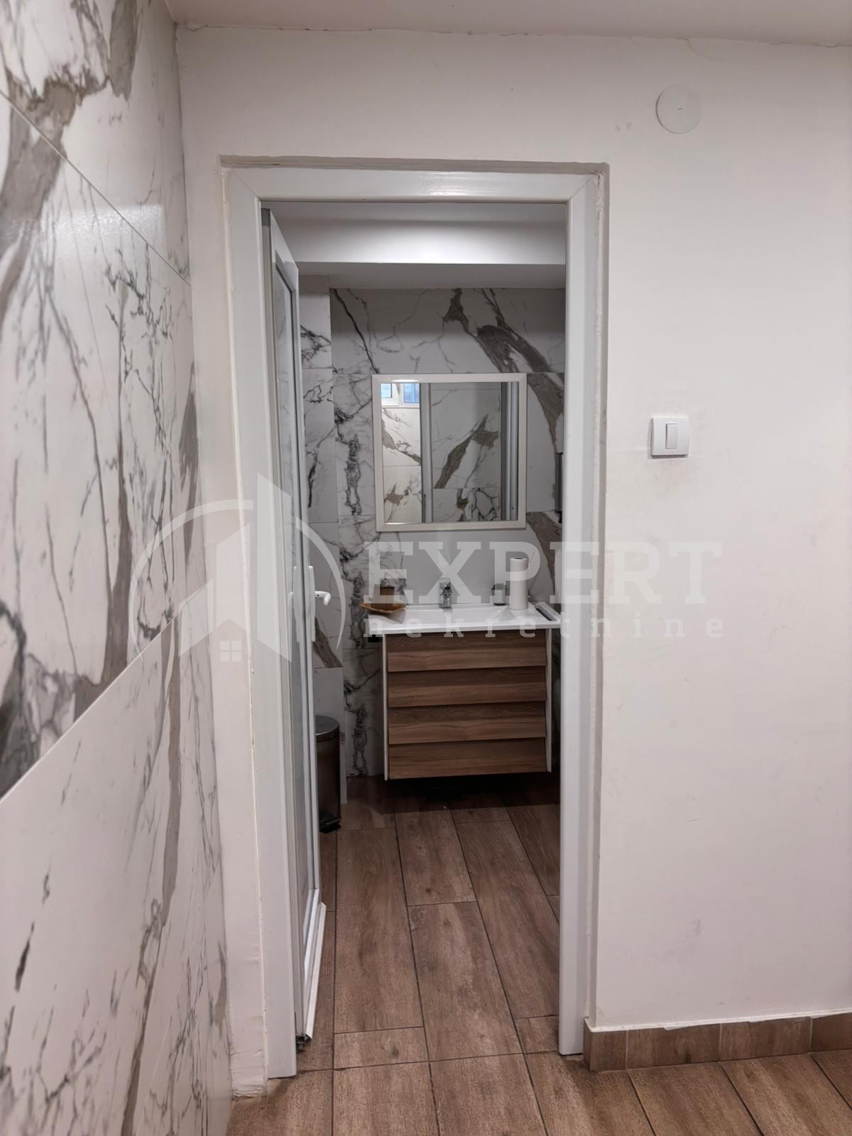 Lokal, 390 m2, Centar, Učitelj Tasina ID: i-013246 21