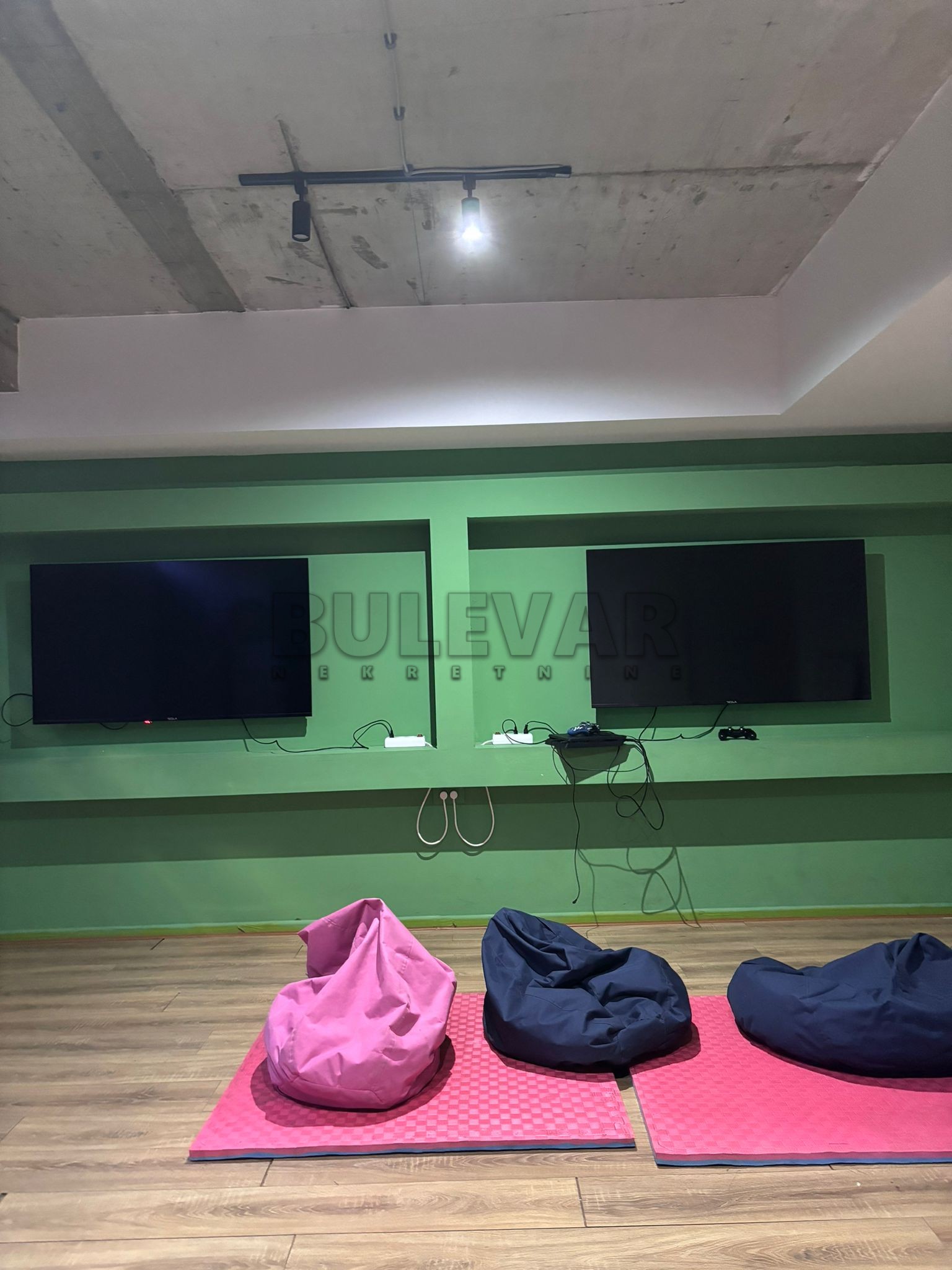 Lokal, 390 m2, Centar, Učitelj Tasina ID: i-013246 10