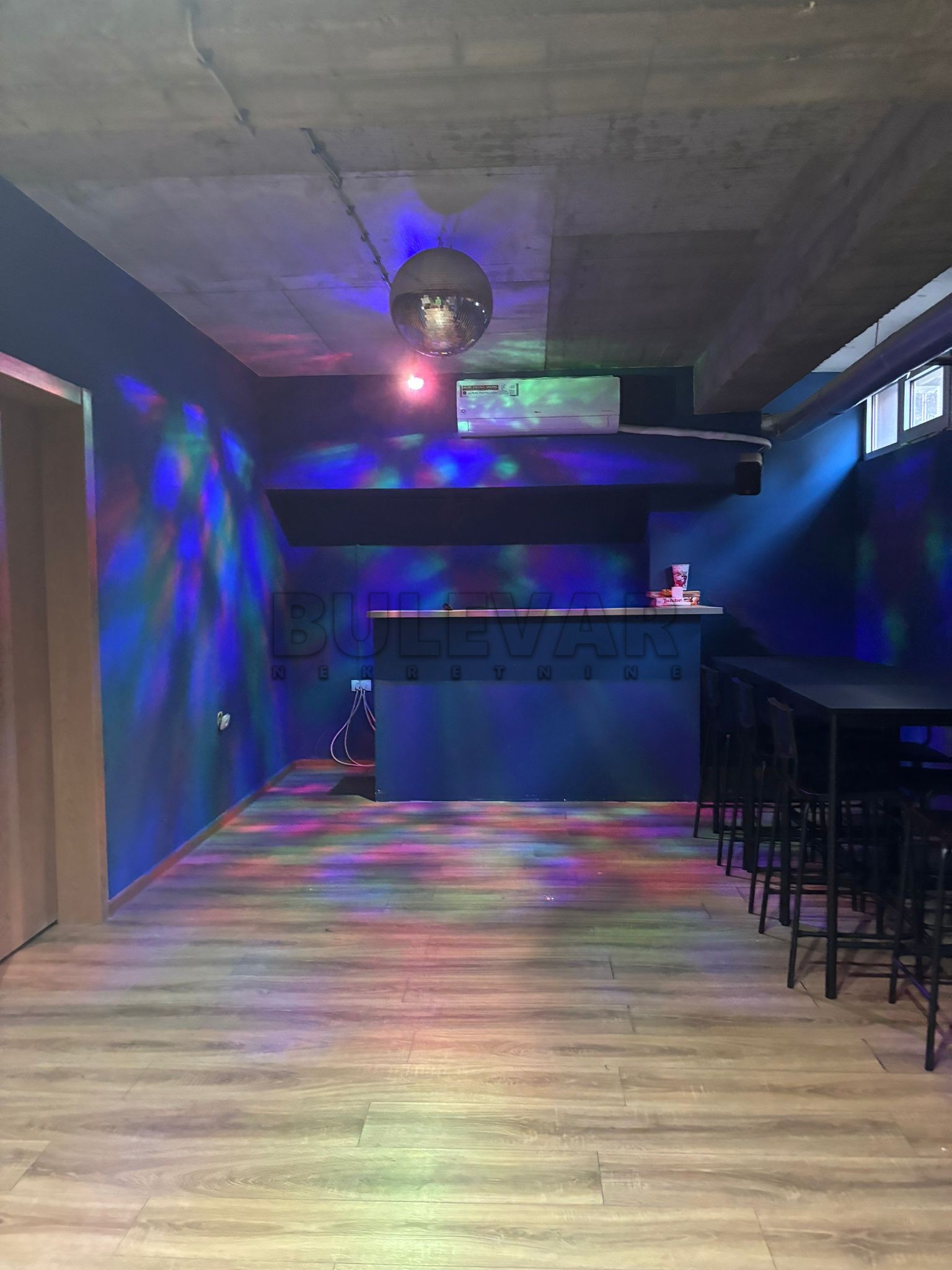 Lokal, 390 m2, Centar, Učitelj Tasina ID: i-013246 12