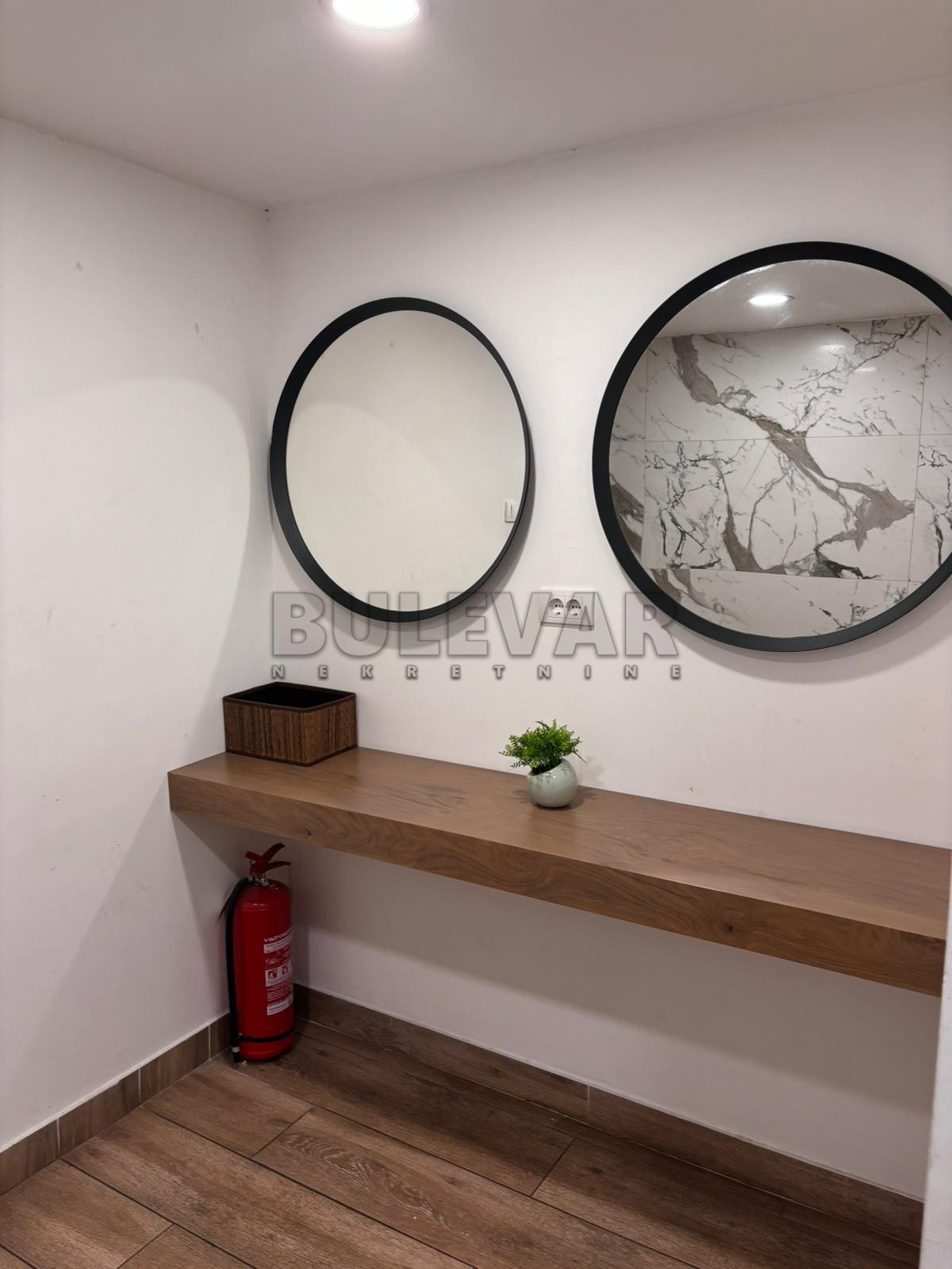 Lokal, 390 m2, Centar, Učitelj Tasina ID: i-013246 17