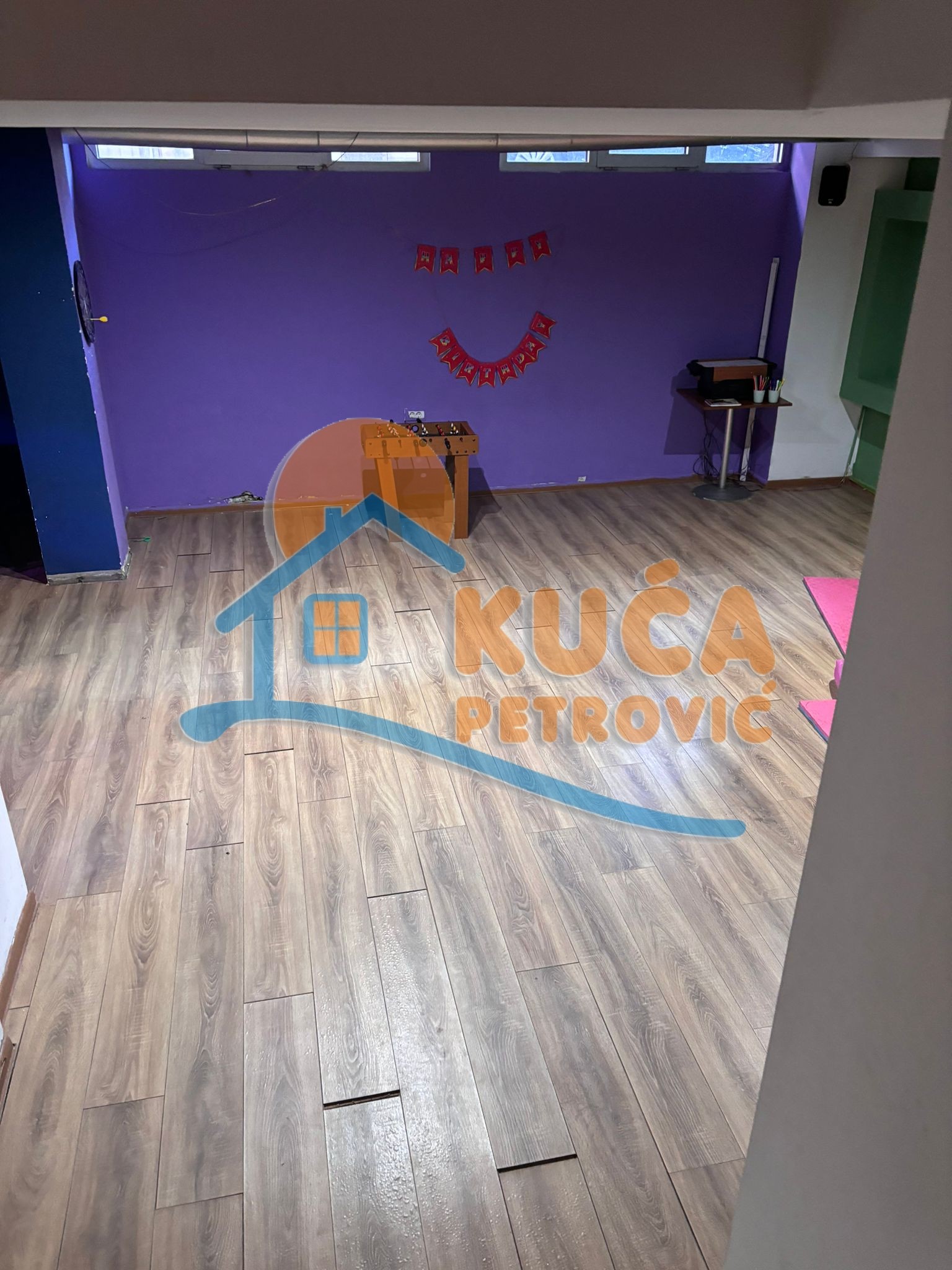 Lokal, 390 m2, Centar, Učitelj Tasina ID: i-013246 13