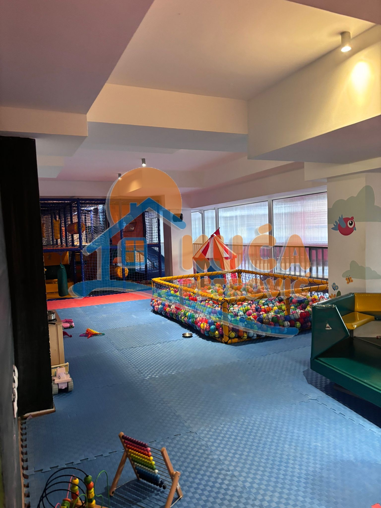 Lokal, 390 m2, Centar, Učitelj Tasina ID: i-013246 9