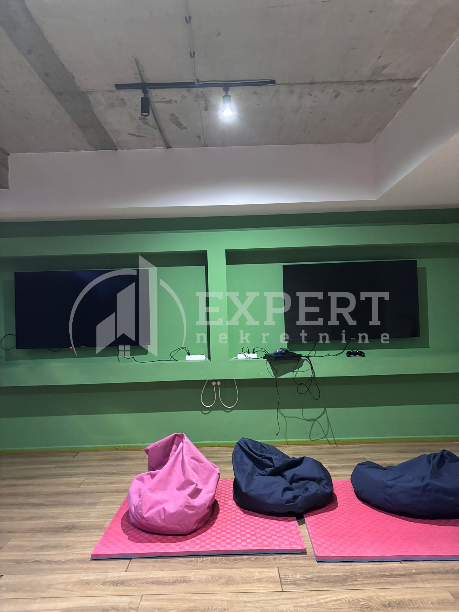 Lokal, 390 m2, Centar, Učitelj Tasina ID: i-013246 10