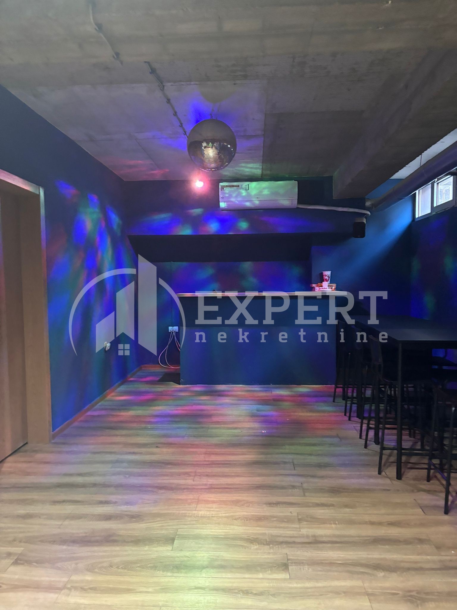 Lokal, 390 m2, Centar, Učitelj Tasina ID: i-013246 12