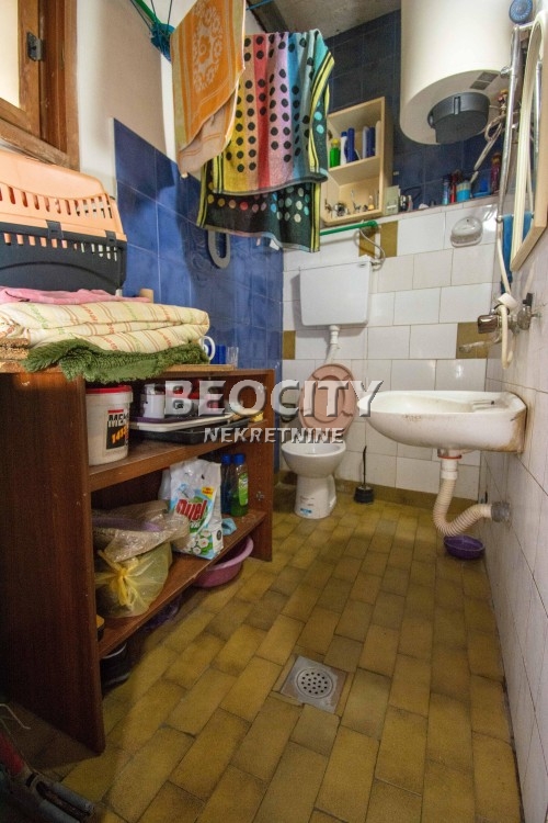 četvorosobna kuća, 70 m2, Centar, Cara Uroša ID: 115301 18