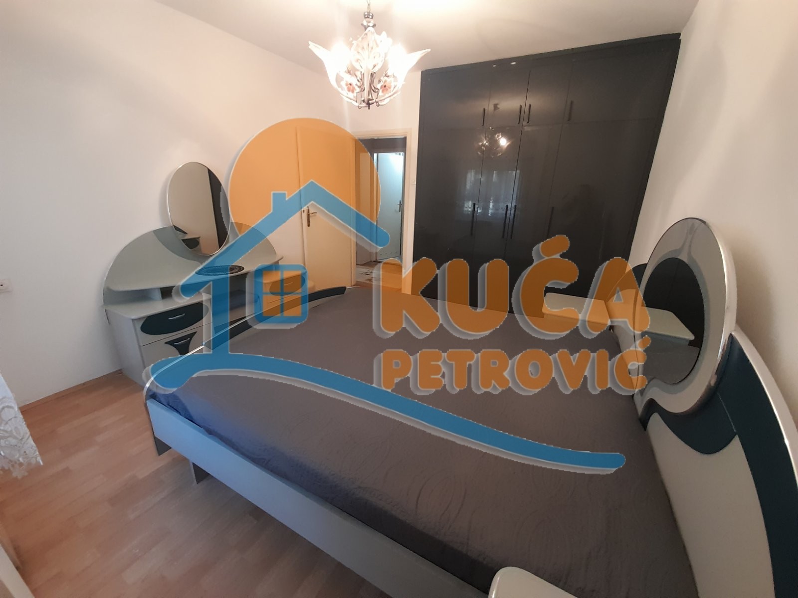 Trosoban stan, 67 m2, Čair, Prvomajska ID: i-013254 11