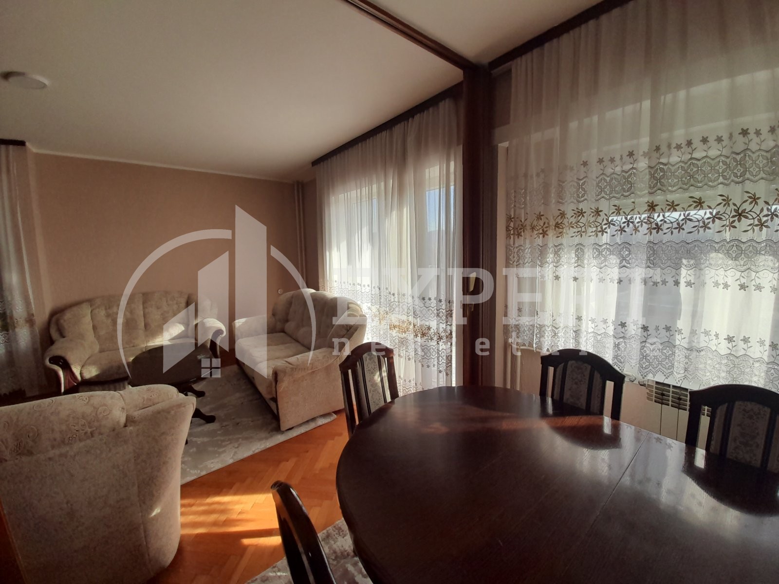 Trosoban stan, 67 m2, Čair, Prvomajska ID: i-013254 4