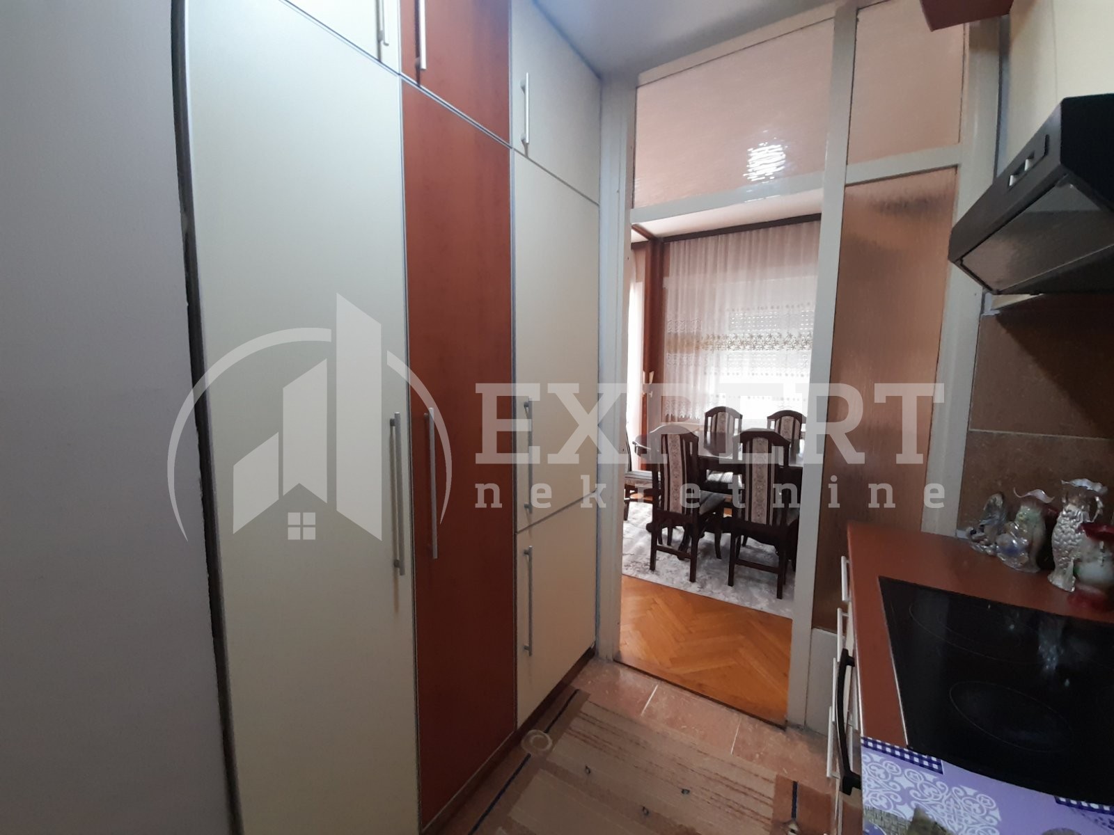 Trosoban stan, 67 m2, Čair, Prvomajska ID: i-013254 6