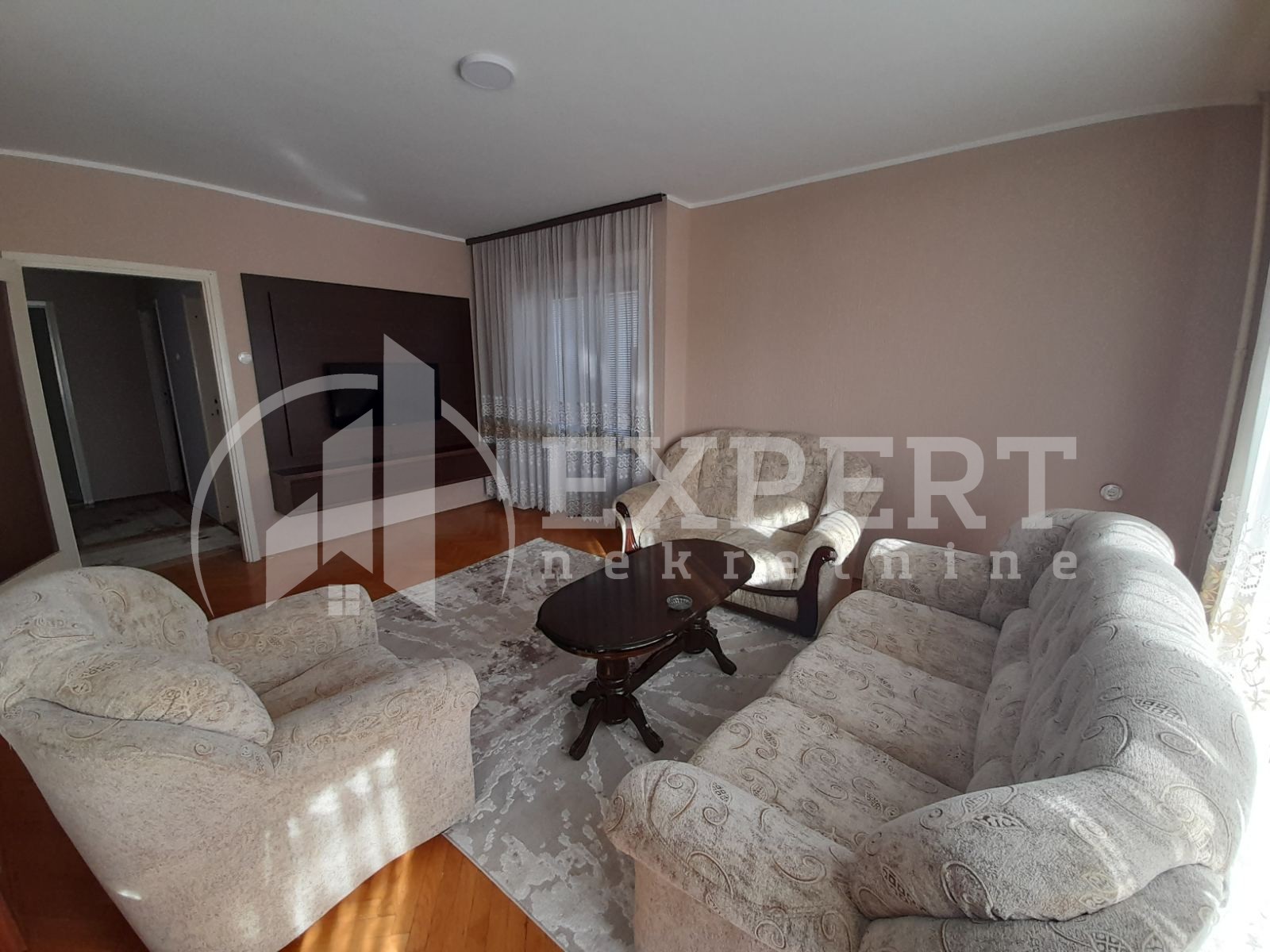 Trosoban stan, 67 m2, Čair, Prvomajska ID: i-013254 1