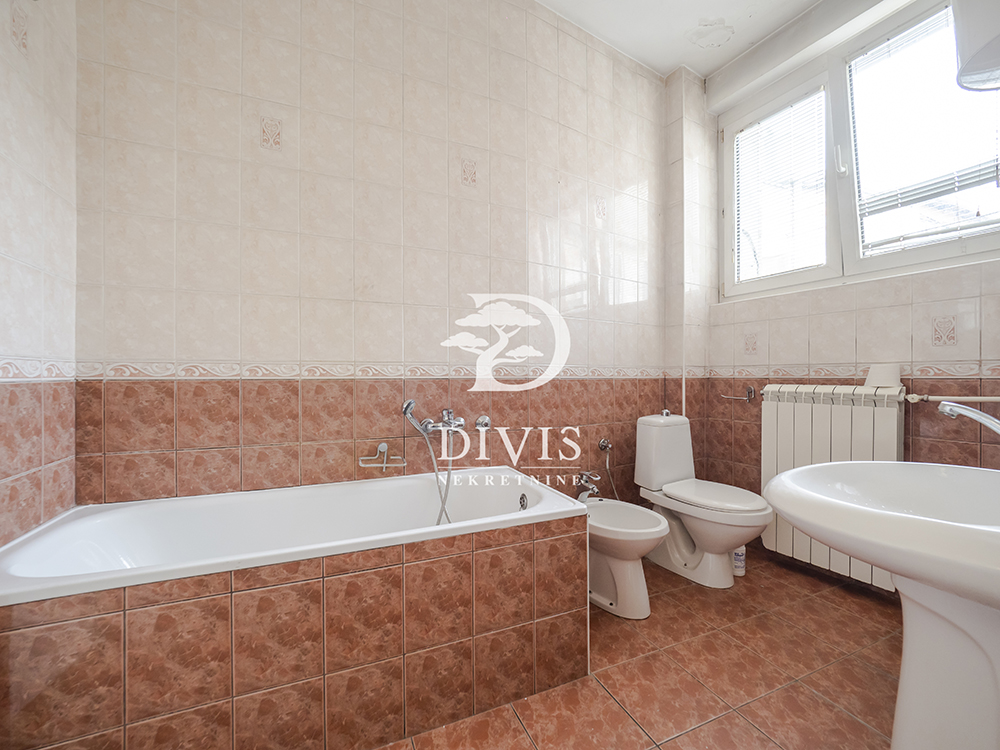 Renoviran 4 0 salonski stan na Terazijama  160m2 4