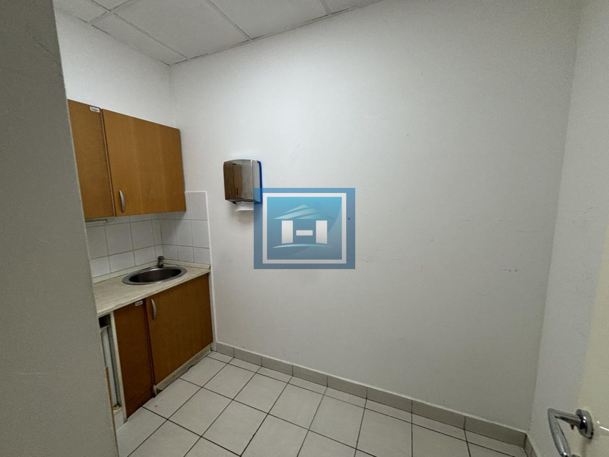 Izdavanje poslovnog prostora u strogom centru Jagodine – odlična lokacija, 171 m² 11