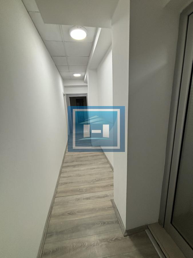 Izdavanje poslovnog prostora u strogom centru Jagodine – odlična lokacija, 171 m² 6