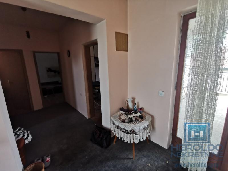 Kompletno seosko domaćinstvo 14