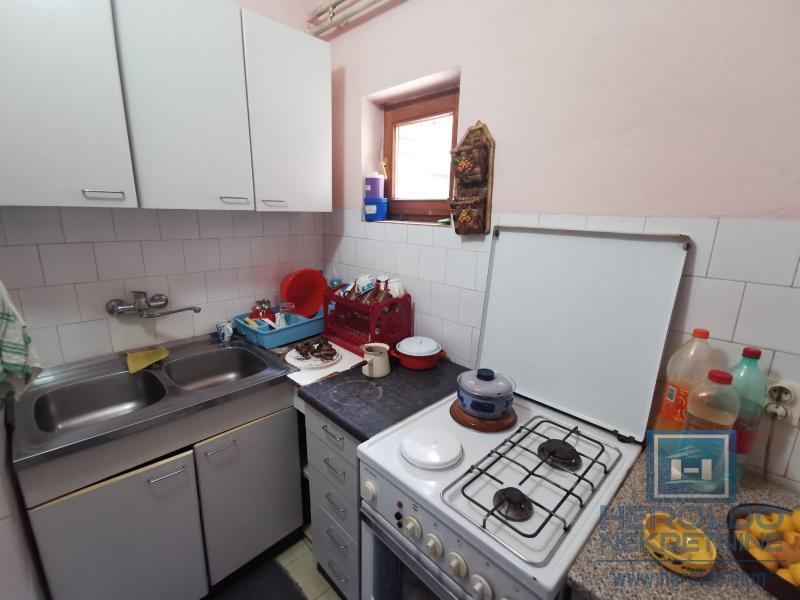 Kompletno seosko domaćinstvo 18