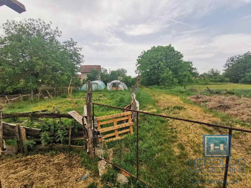 Kompletno seosko domaćinstvo 20