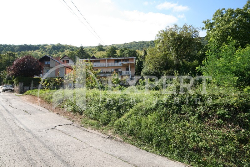 četvorosobna kuća, 500 m2, Niška Banja, Trg republike ID: p-01602 2