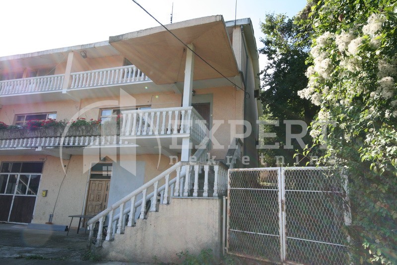 četvorosobna kuća, 500 m2, Niška Banja, Trg republike ID: p-01602 9