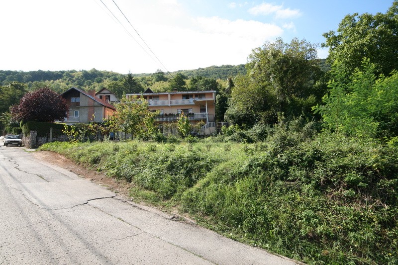 četvorosobna kuća, 500 m2, Niška Banja, Trg republike ID: p-01602 2