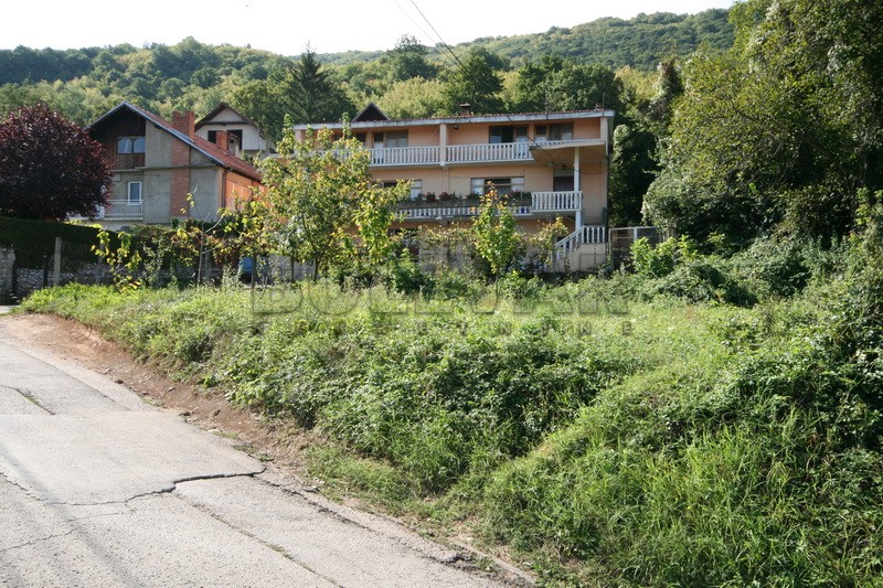 četvorosobna kuća, 500 m2, Niška Banja, Trg republike ID: p-01602 3