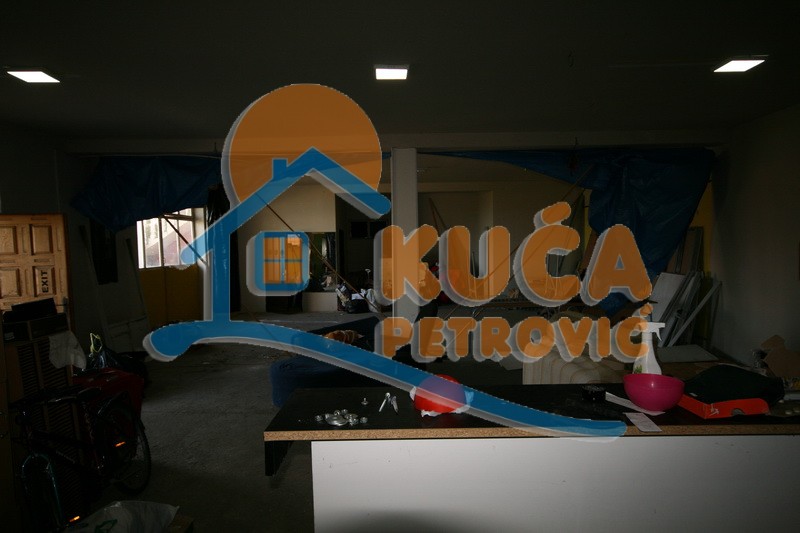 četvorosobna kuća, 500 m2, Niška Banja, Trg republike ID: p-01602 10