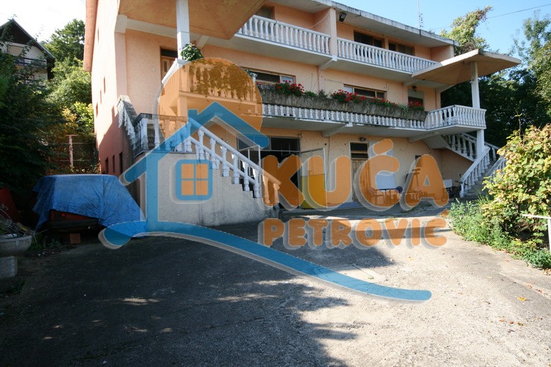 četvorosobna kuća, 500 m2, Niška Banja, Trg republike ID: p-01602 7