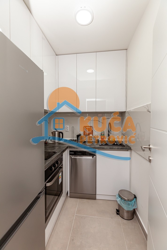 Dvosoban stan, 38 m2, Crveni Pevac, Hajduk Stanka ID: i-013267 5