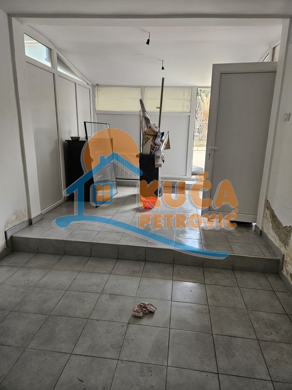 Lokal, 100 m2, Crveni krst, Mariborska ID: i-013276 2