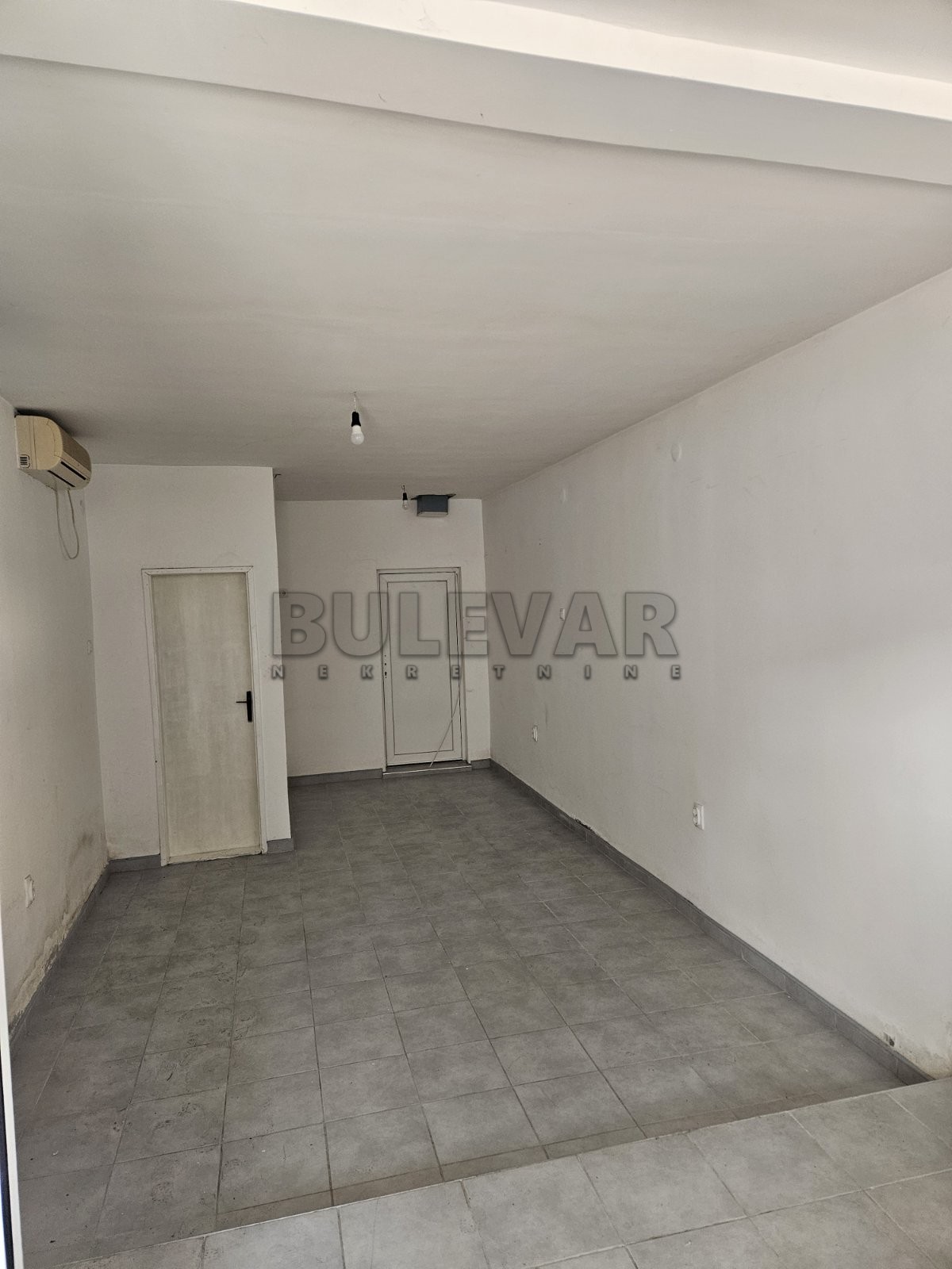 Lokal, 100 m2, Crveni krst, Mariborska ID: i-013276 1