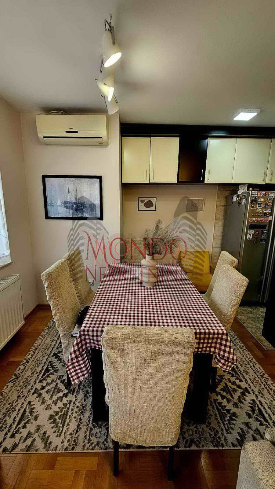 Trosoban stan 78m2 u poslovnom komplesu Magdon. 11