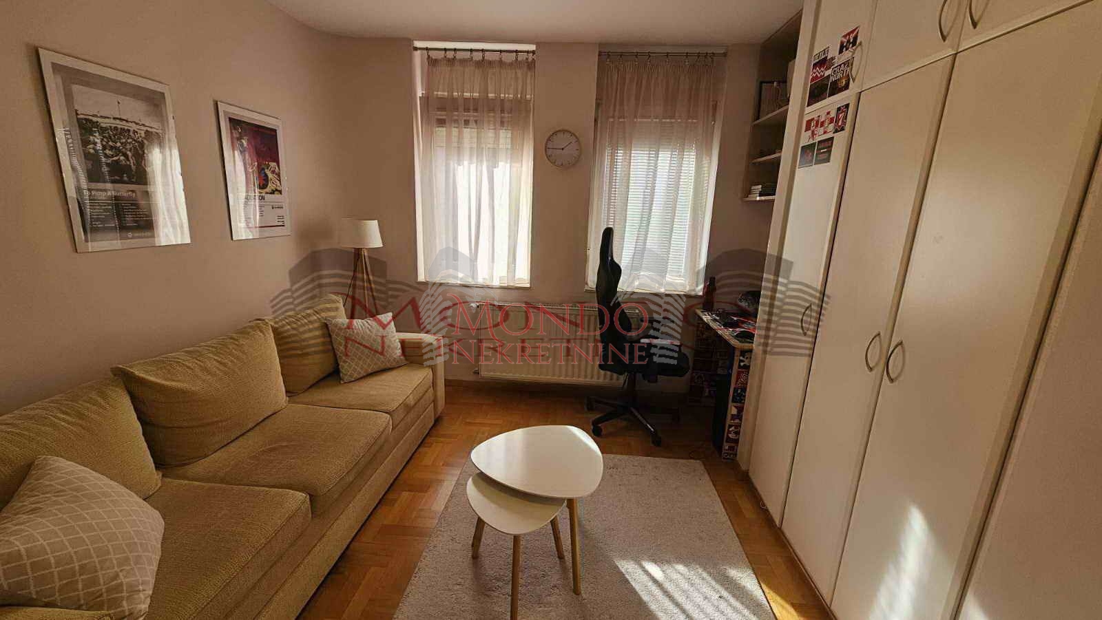 Trosoban stan 78m2 u poslovnom komplesu Magdon. 16