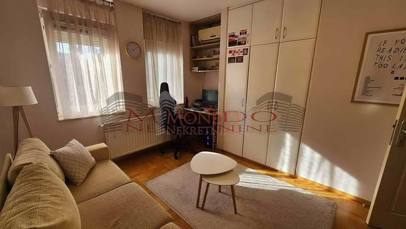 Trosoban stan 78m2 u poslovnom komplesu Magdon. 17