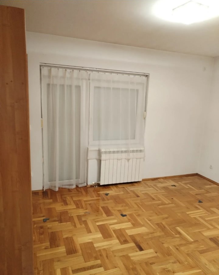 Prodajem stan Beograd Bolec 91m2 4