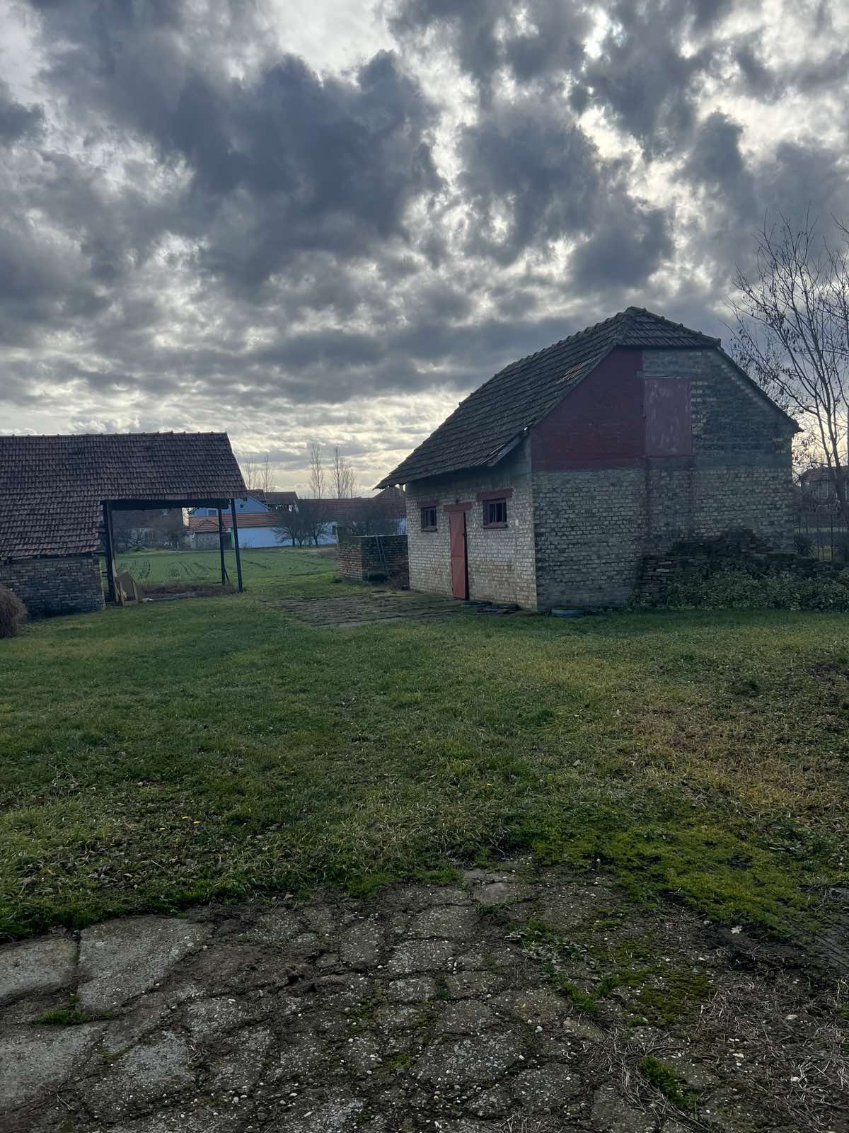 Prodajem kucu u Ruskom selu 3