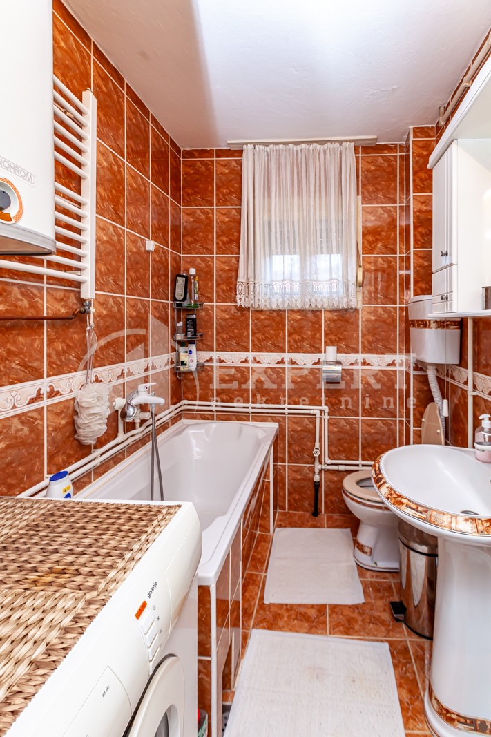 četvorosobna kuća, 500 m2, Donji Komren, Zlatarska ID: p-013292 23