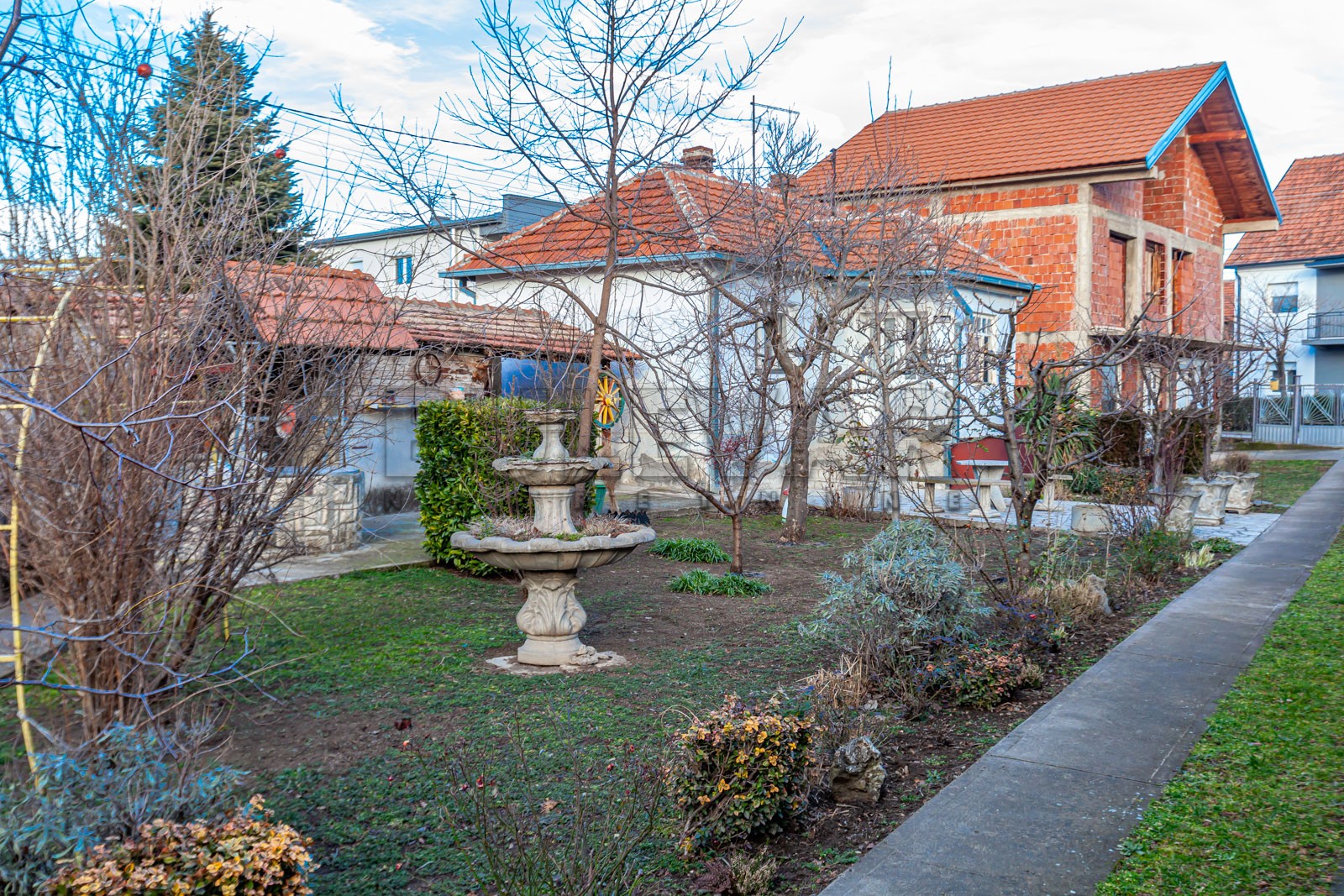 četvorosobna kuća, 500 m2, Donji Komren, Zlatarska ID: p-013292 37