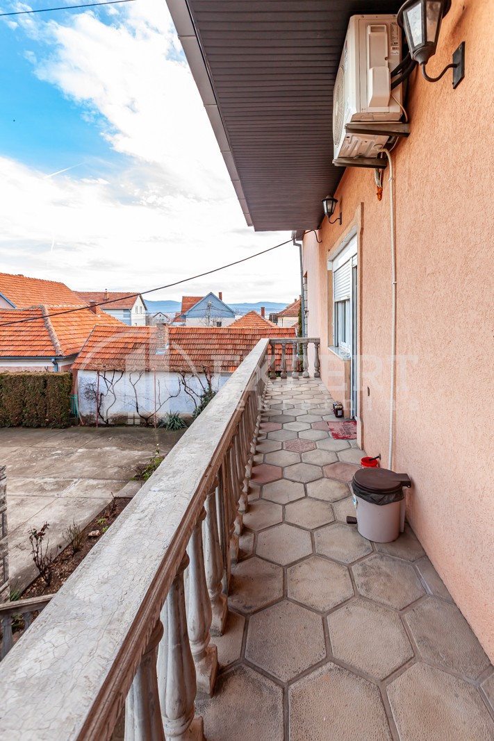 četvorosobna kuća, 500 m2, Donji Komren, Zlatarska ID: p-013292 8