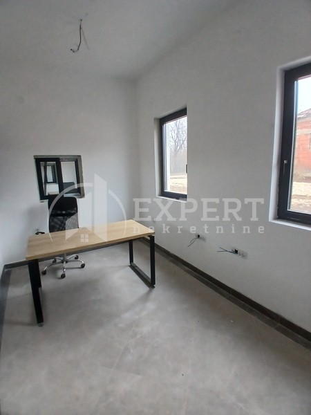 Lokal, 250 m2, Palilula, Donjovlaška ID: i-013299 2