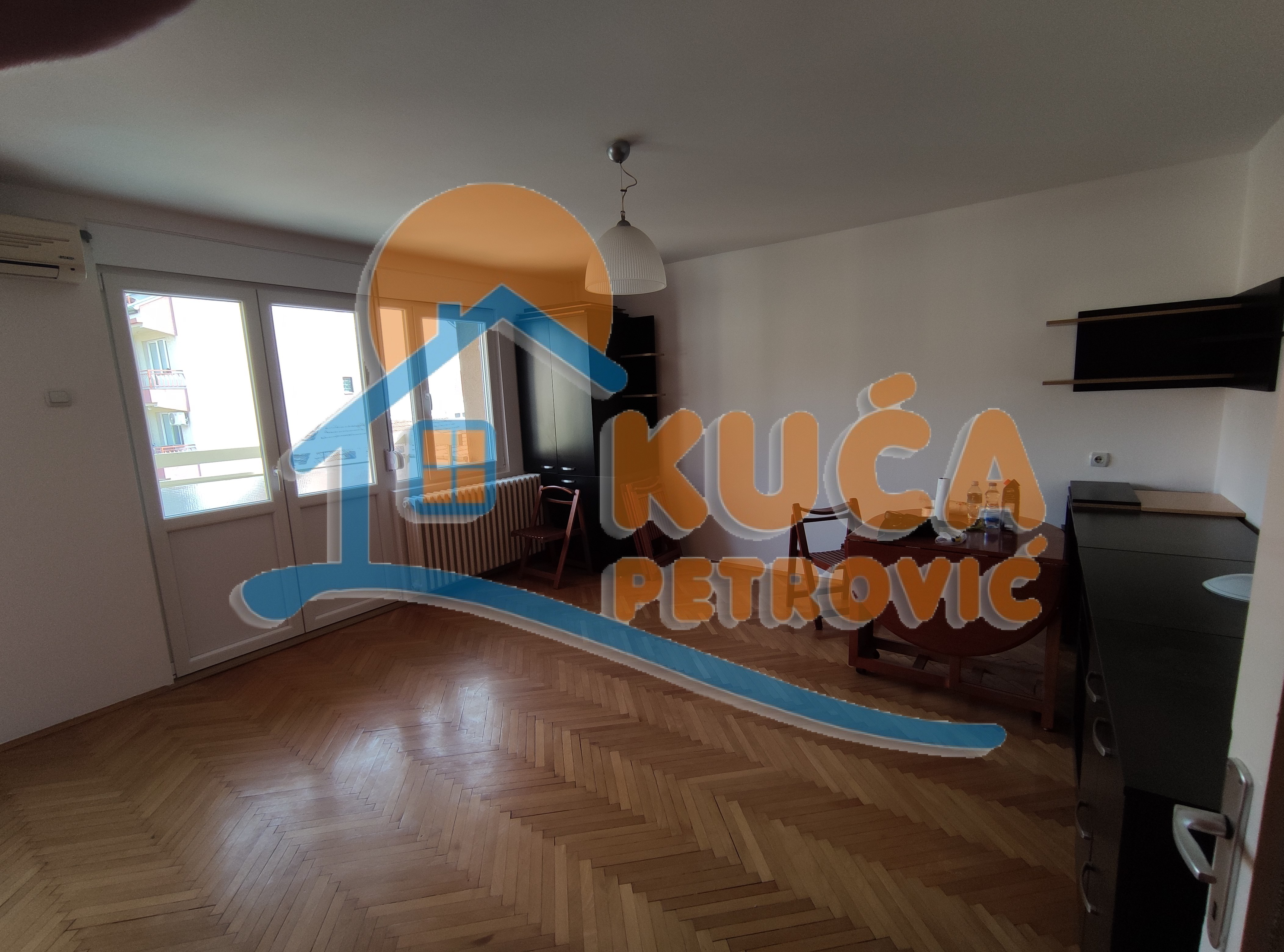 Dvosoban stan, 50 m2, Crveni Pevac, Generala Bože Jankovića ID: i-013308 3