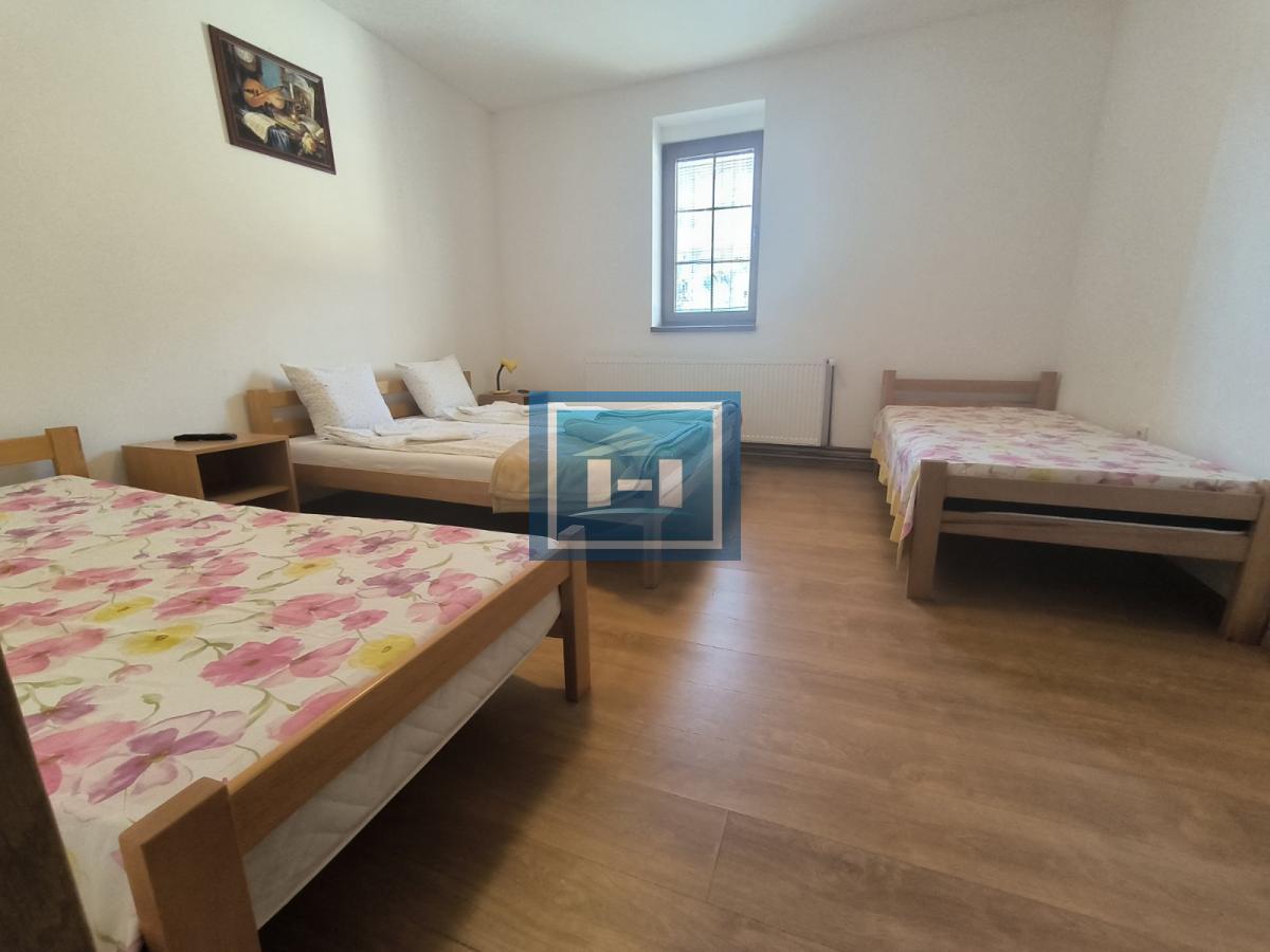 Predivan kompleks od 1000m2 u podnožju Rtnja na prodaju 16