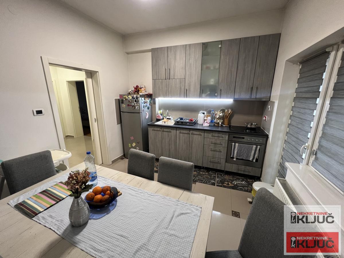 VETERNIK, 87m2, Trosoban sa parking mestom 3