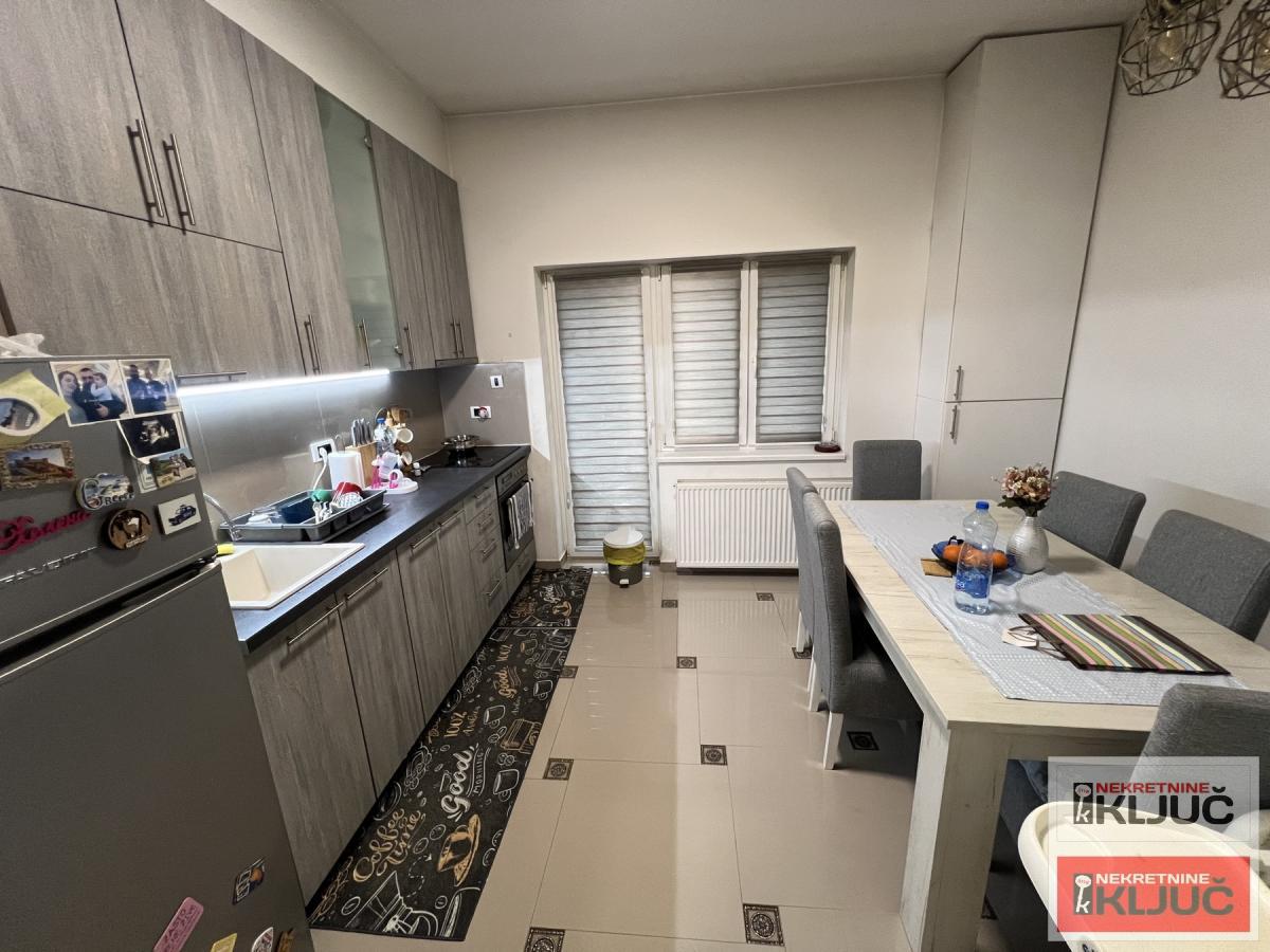 VETERNIK, 87m2, Trosoban sa parking mestom 5