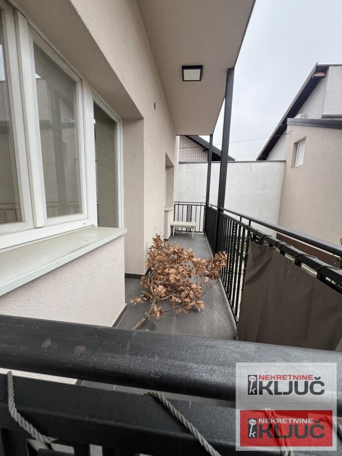 VETERNIK, 87m2, Trosoban sa parking mestom 11