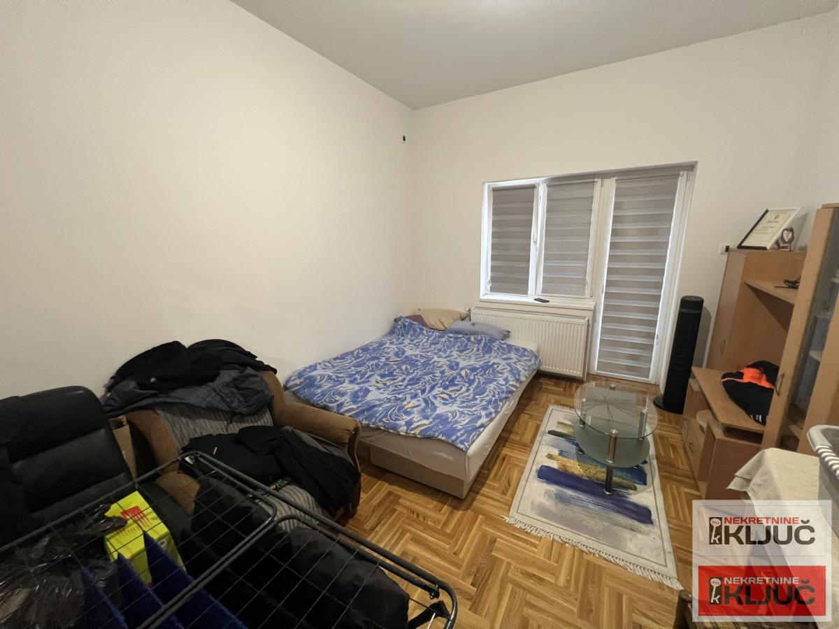 VETERNIK, 87m2, Trosoban sa parking mestom 7