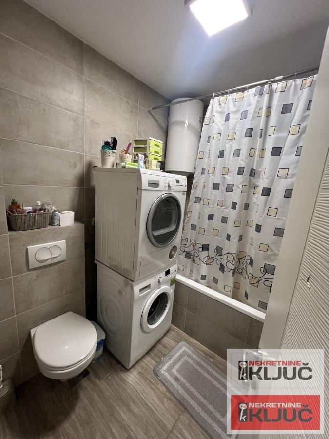 VETERNIK, 87m2, Trosoban sa parking mestom 8